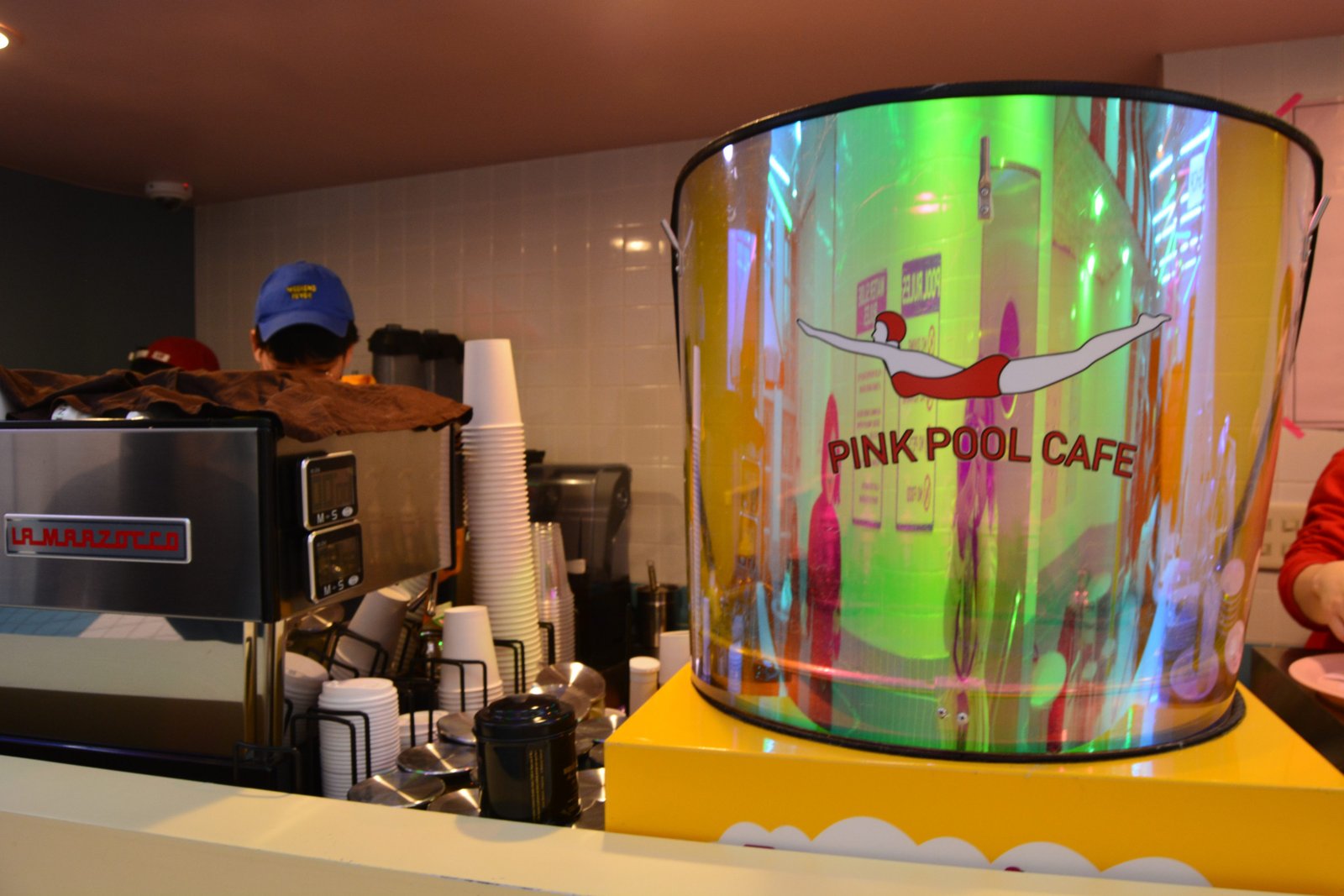 Rosi Ross - PINK HOTEL STYLENANDA KOREA Rosi Ross - PINK HOTEL STYLENANDA KOREA