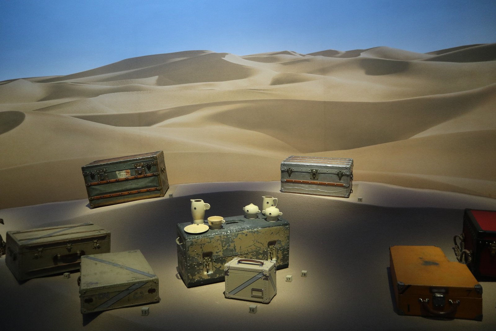 Rosi Ross - A TRIBUTE TO LOUIS VUITTON