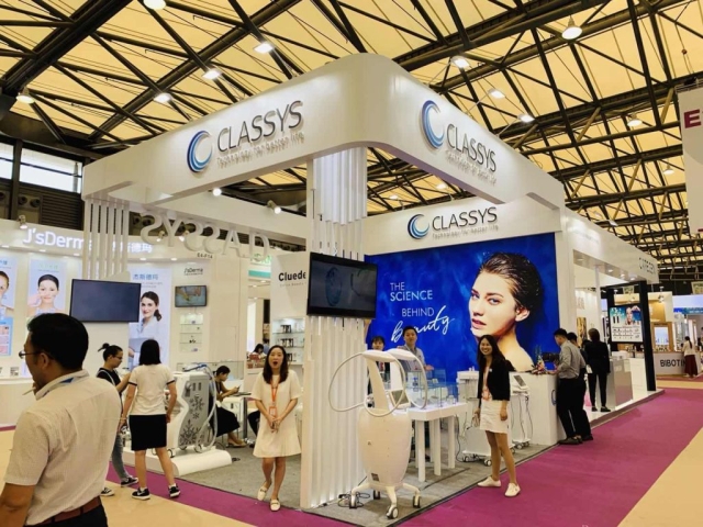 Rosi Ross - FIRST TIME AT CHINA BEAUTY EXPO
