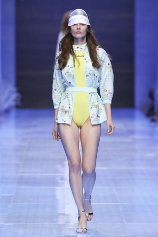 Rosi Ross - Lafuma Shanghai Fashion Week Show