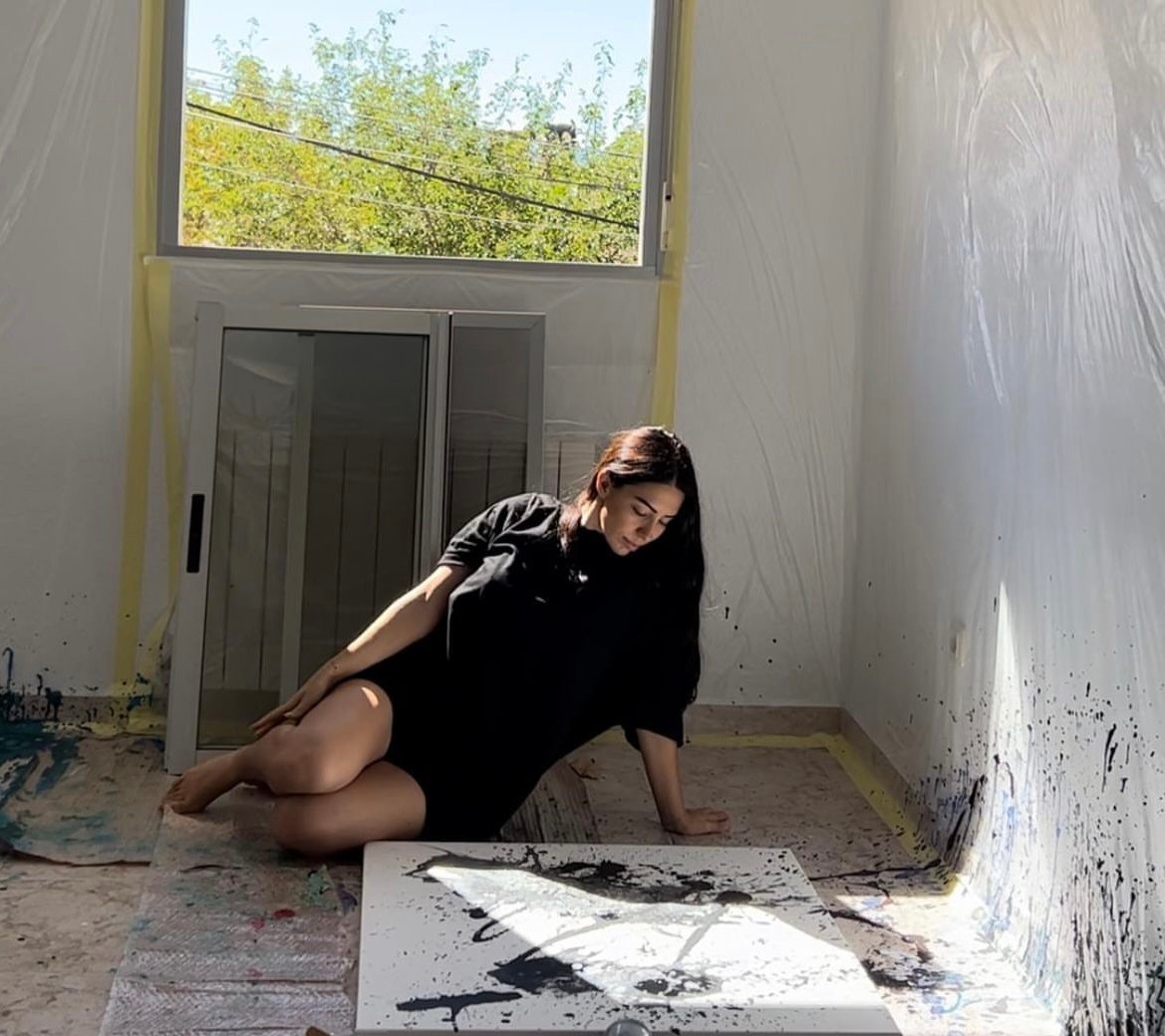 NAVIGATING THE CANVAS OF LUNA WALKER - Rosi Ross